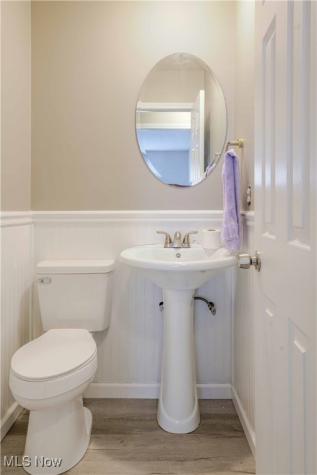 27 Landings Way Avon Lake OH 44012