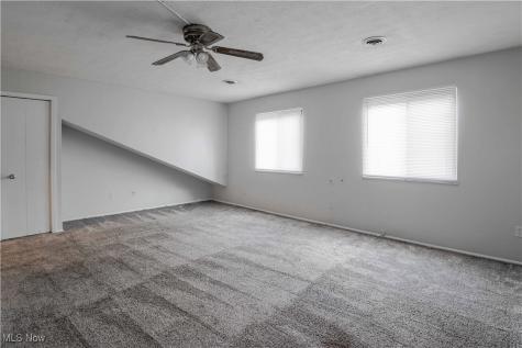 27 Landings Way Avon Lake OH 44012