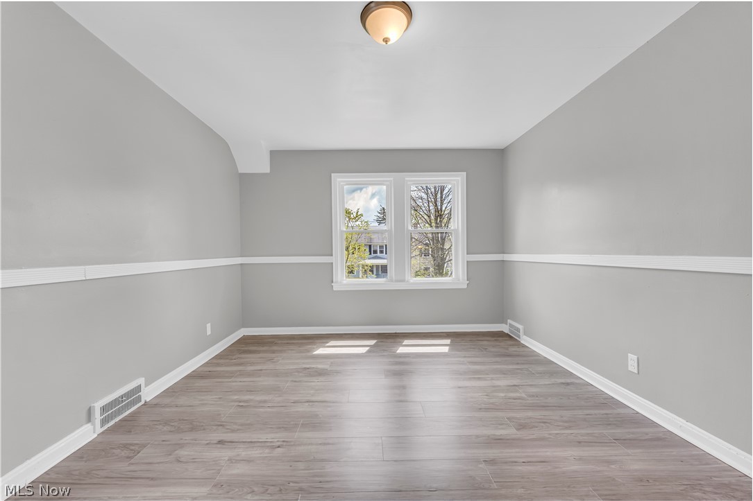 3557 Silsby Road University Heights OH 44118