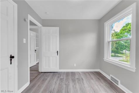 3557 Silsby Road University Heights OH 44118