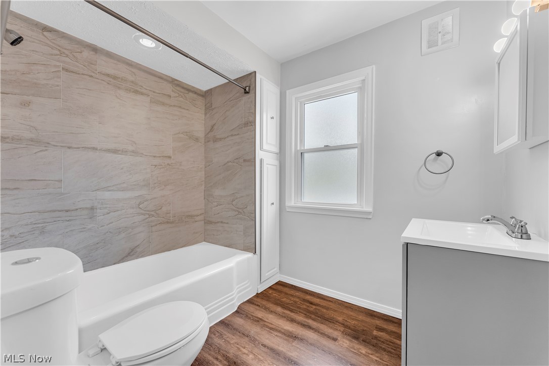 3557 Silsby Road University Heights OH 44118