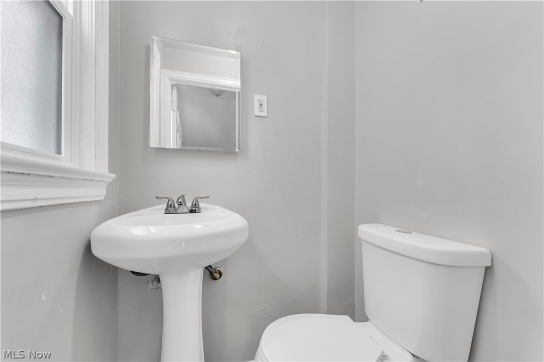 3557 Silsby Road University Heights OH 44118
