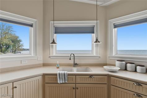 28838 Lake Road Bay Village OH 44140