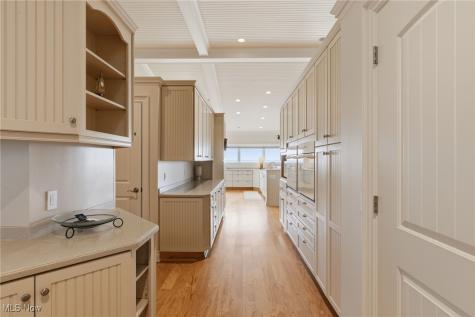 28838 Lake Road Bay Village OH 44140