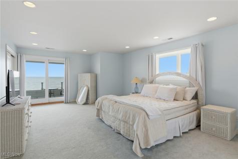 28838 Lake Road Bay Village OH 44140