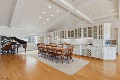 28838 Lake Road Bay Village OH 44140