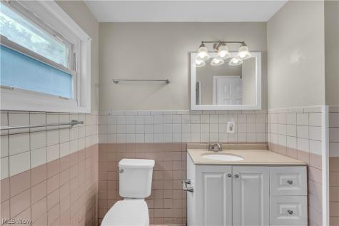 23 Willard Avenue Bedford OH 44146