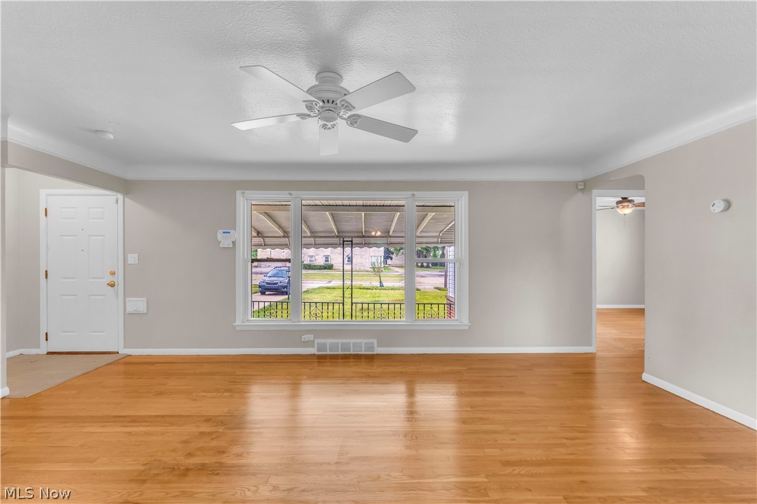 23 Willard Avenue Bedford OH 44146