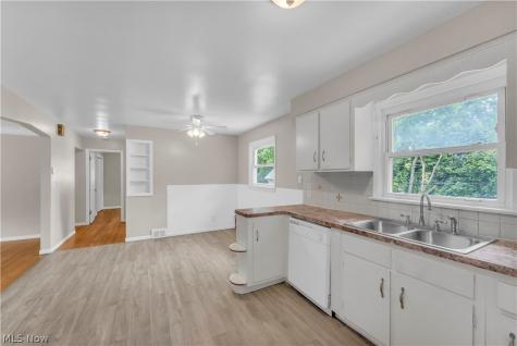 23 Willard Avenue Bedford OH 44146