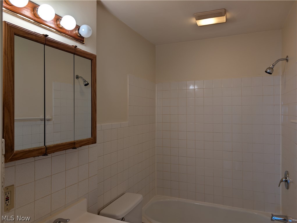 637 E Wilbeth Road Akron OH 44306