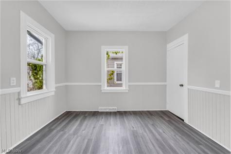 14131 Berwyn Avenue Cleveland OH 44111