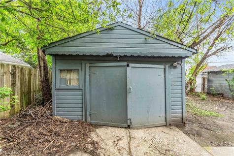 14131 Berwyn Avenue Cleveland OH 44111