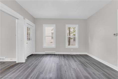 14131 Berwyn Avenue Cleveland OH 44111