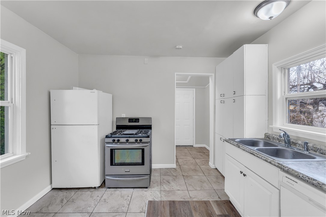 14131 Berwyn Avenue Cleveland OH 44111