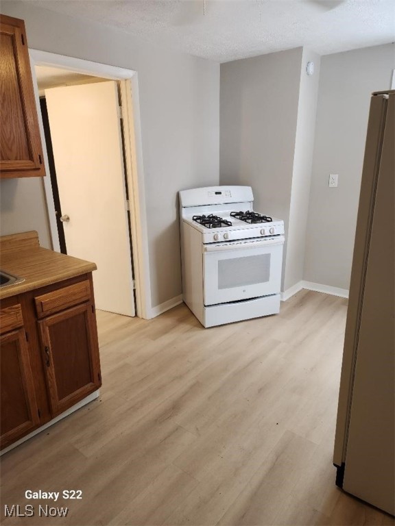 7127 Deveny Avenue Cleveland OH 44105