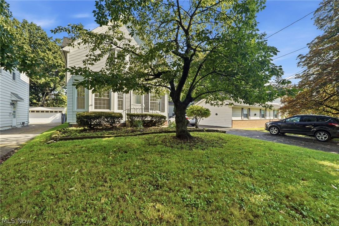 22955 Fairmount Boulevard Shaker Heights OH 44118