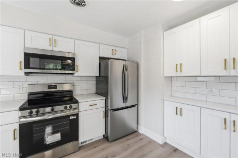 22955 Fairmount Boulevard Shaker Heights OH 44118