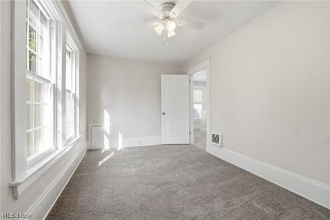 22955 Fairmount Boulevard Shaker Heights OH 44118