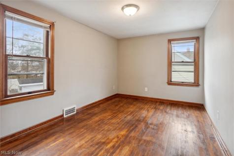 9504 S Highland Avenue Garfield Heights OH 44125