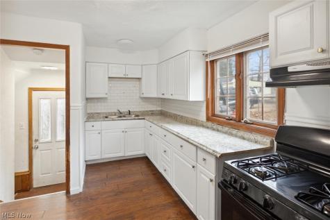 9504 S Highland Avenue Garfield Heights OH 44125