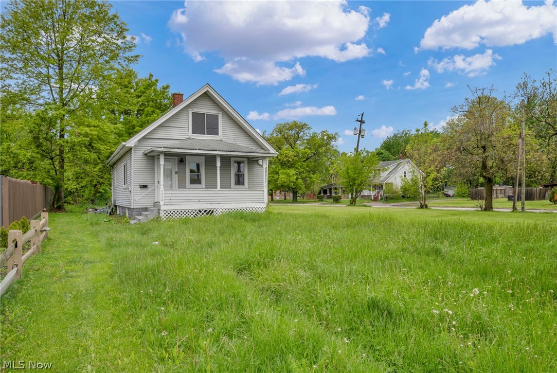 1714 Long Avenue Lorain OH 44052