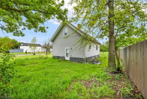 1714 Long Avenue Lorain OH 44052