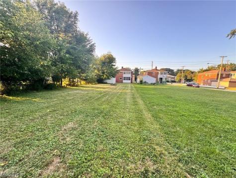2907 Snow Road Parma OH 44134