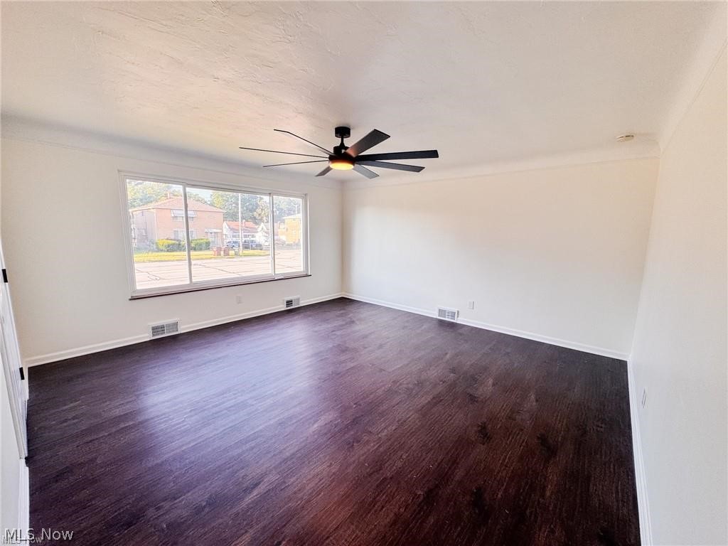 2907 Snow Road Parma OH 44134