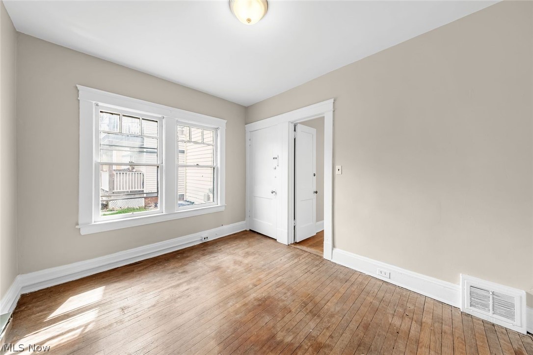 1695 Glenmont Road Cleveland Heights OH 44118