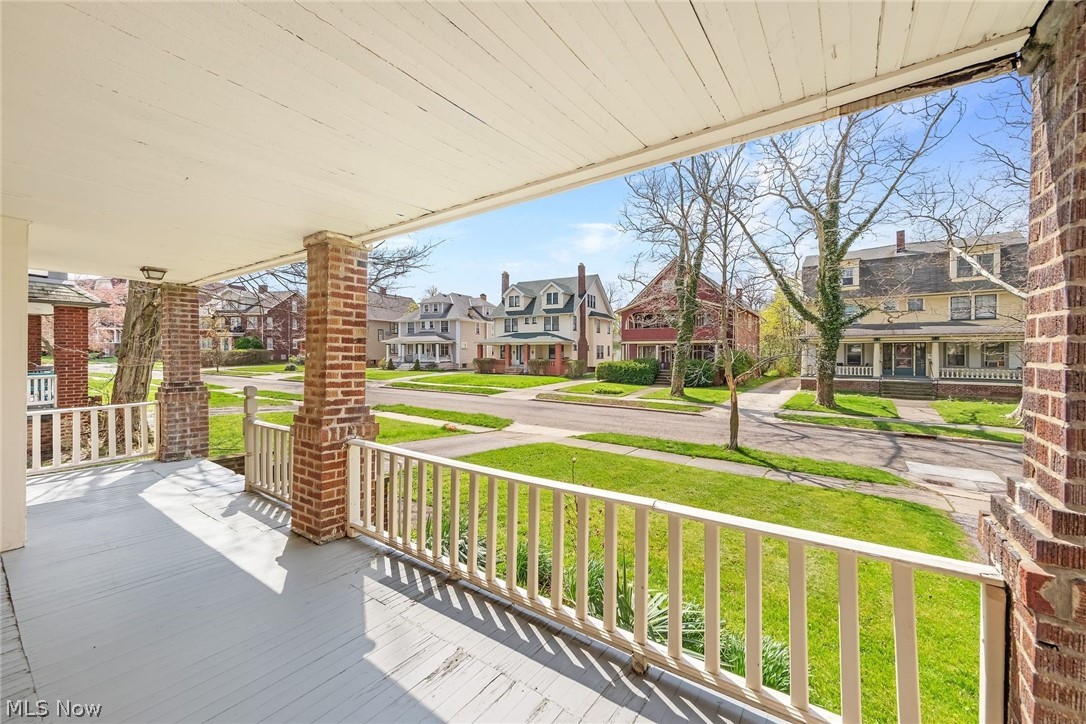 1695 Glenmont Road Cleveland Heights OH 44118