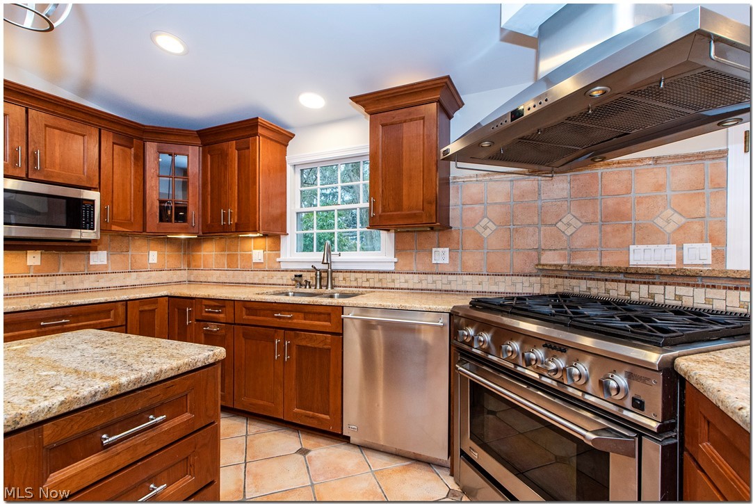 2685 Rocklyn Road Shaker Heights OH 44122