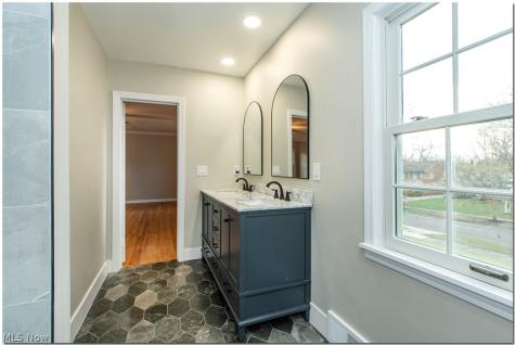 2685 Rocklyn Road Shaker Heights OH 44122