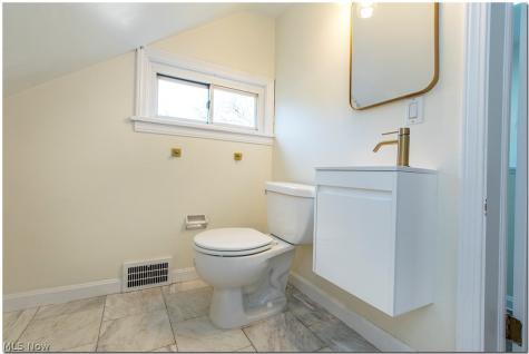 2685 Rocklyn Road Shaker Heights OH 44122