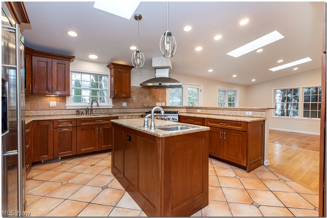2685 Rocklyn Road Shaker Heights OH 44122