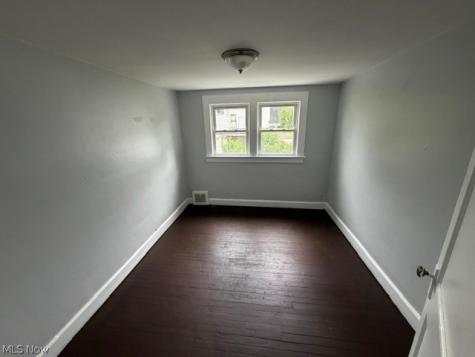 9615 Cardwell Avenue Cleveland OH 44105
