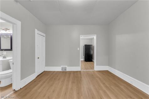 1345 W 61st Street Cleveland OH 44102