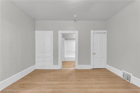 1345 W 61st Street Cleveland OH 44102