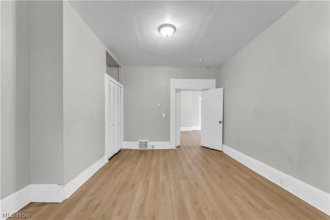 1345 W 61st Street Cleveland OH 44102