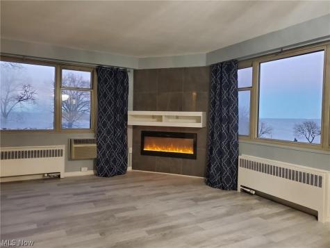 11820 Edgewater Drive Lakewood OH 44107