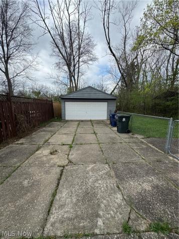 3327 Bradford Road Cleveland Heights OH 44118