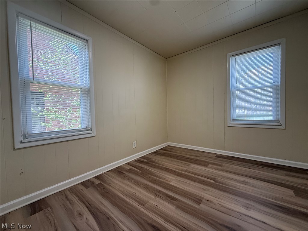 18505 Raymond Street Maple Heights OH 44137