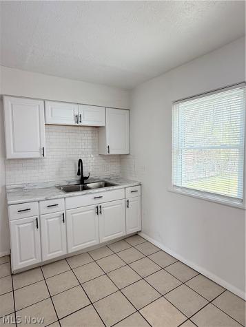 18505 Raymond Street Maple Heights OH 44137