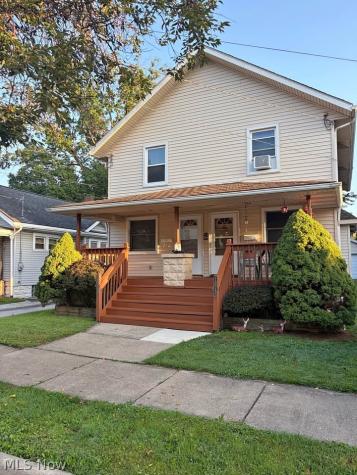 1841 Flint Avenue Akron OH 44305