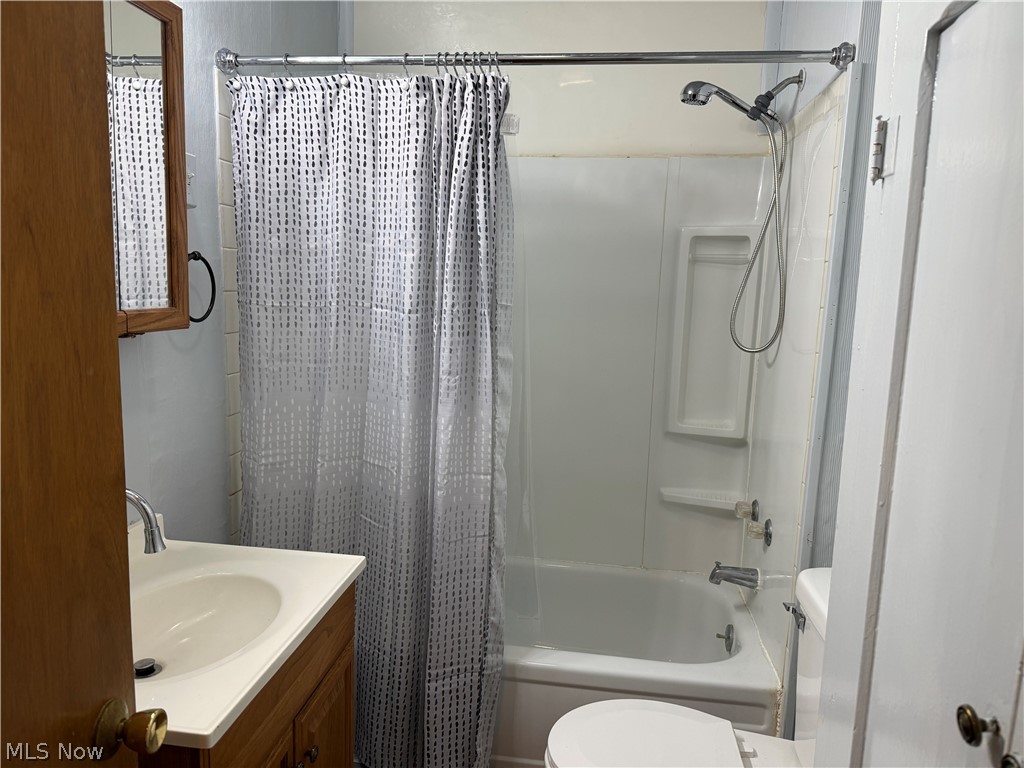 832 Grant Avenue Martins Ferry OH 43935