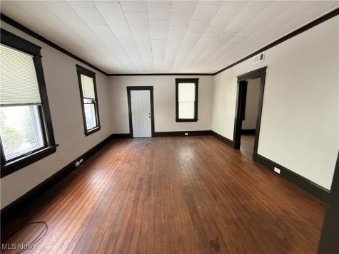 3672 E 48th Street Cleveland OH 44105