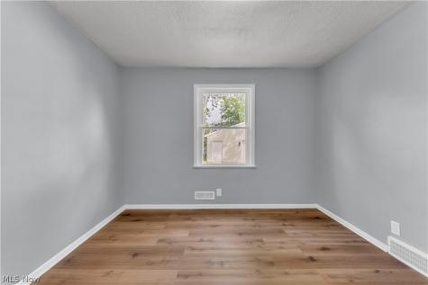 30021 Robert Street Wickliffe OH 44092