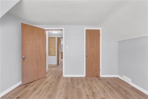 30021 Robert Street Wickliffe OH 44092