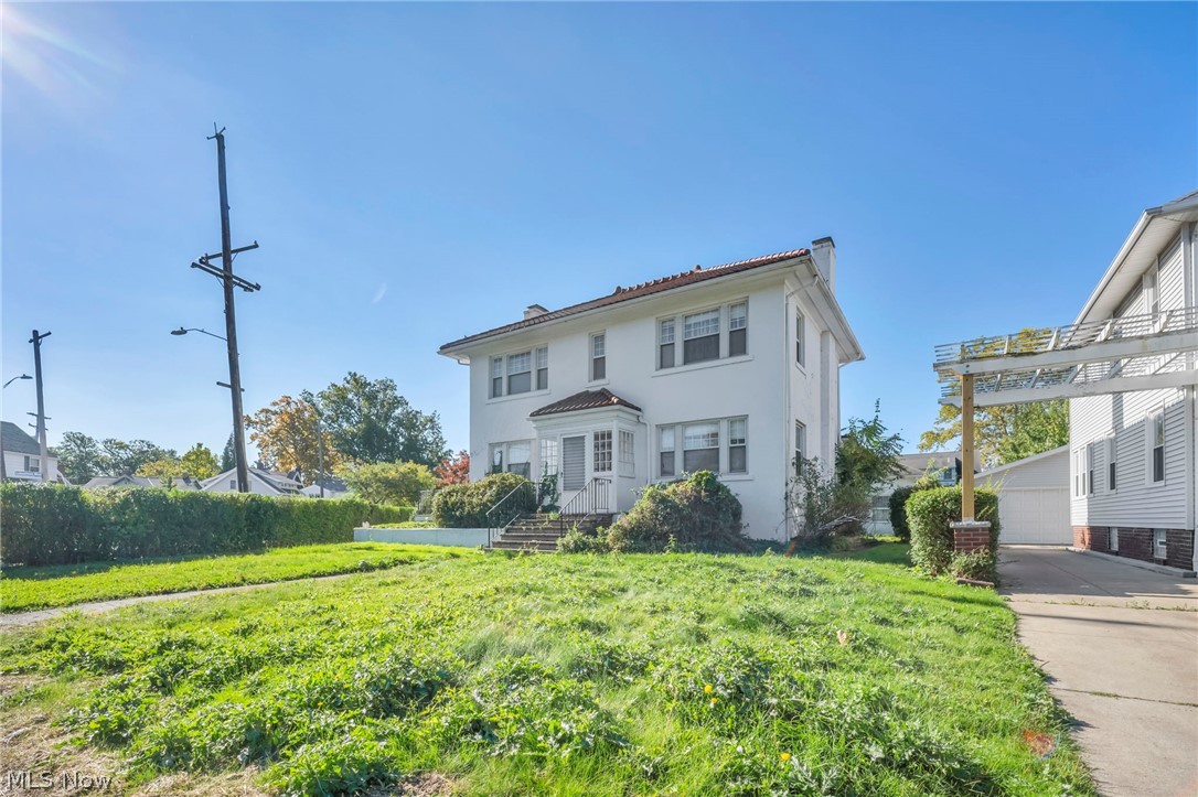 17938 Rosecliff Road Cleveland OH 44119