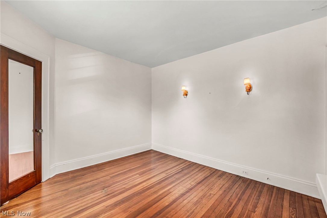 17938 Rosecliff Road Cleveland OH 44119