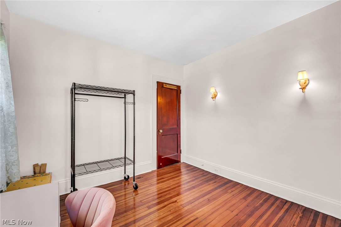 17938 Rosecliff Road Cleveland OH 44119